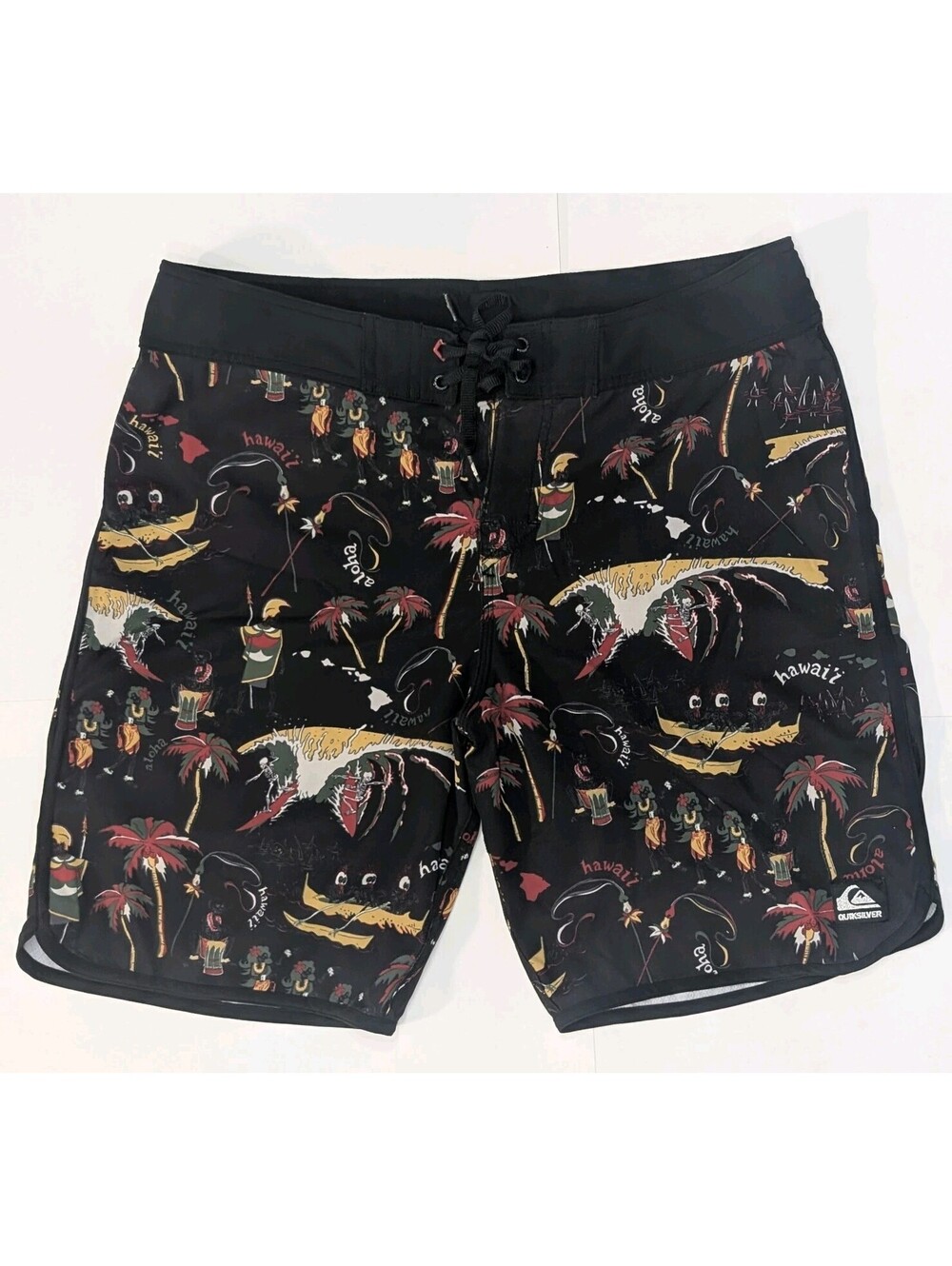 Quicksilver Board Shorts Mens Size 36 Hawaiian Surfing Skeletons All Over Print